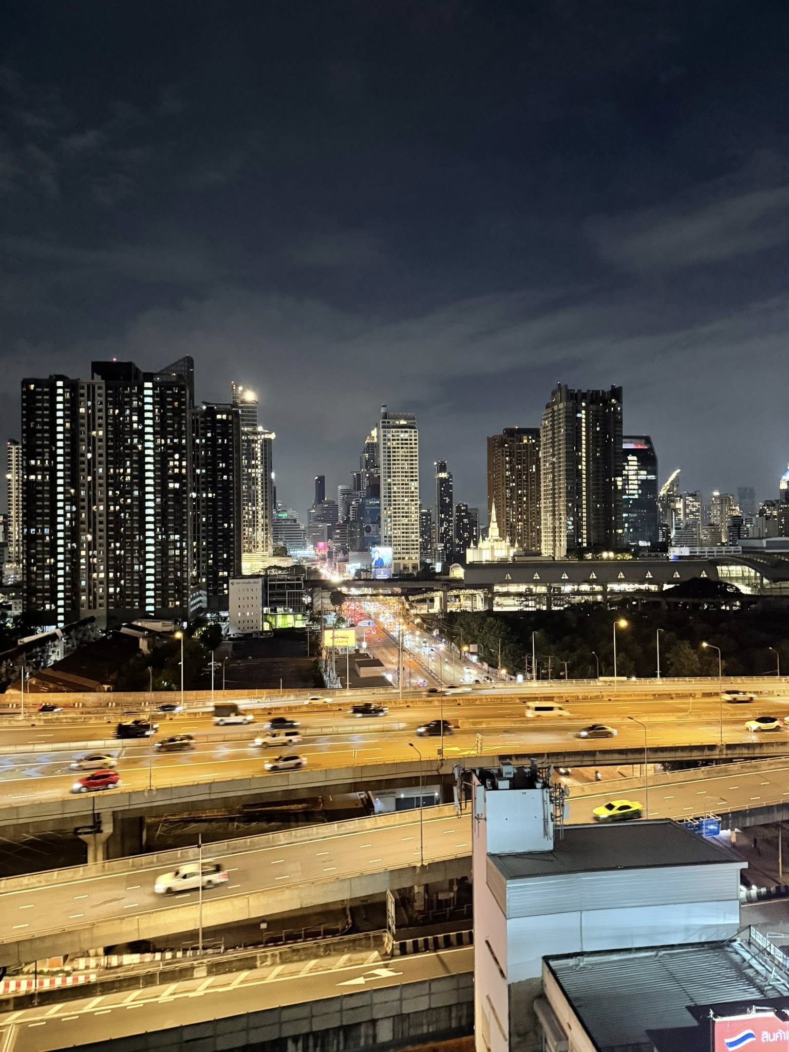 ขายคอนโด Rhythm Asoke 2 (ริทึ่ม อโศก 2) Studio / 1ห้องน้ำ ขนาดห้อง 22.56 ตรม. ชั้น 12 ขายขาดทุน 2.86 ล้านบาท รถไฟฟ้า MRT พระราม9 เพิ่งรีโนเวทห้องใหม่ สวยโปร่ง สบายตา พร้อมอยู่