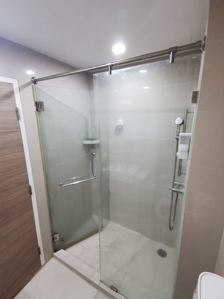 ให้เช่าคอนโด Hive Taksin (ไฮฟ์ ตากสิน) โซน รถไฟฟ้า BTS วงเวียนใหญ่ ห้องแบบ 1ห้องนอน / 1ห้องน้ำ ขนาดห้อง 51 ตรม. ชั้น 10