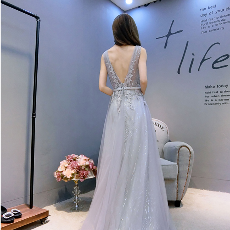 kudapy ชุดราตรียาวสีชมพู/เทา แขนกุด แต่งลายลูกไม้ ผ้าตาข่าย ข้างในปักเลื่อมสวย