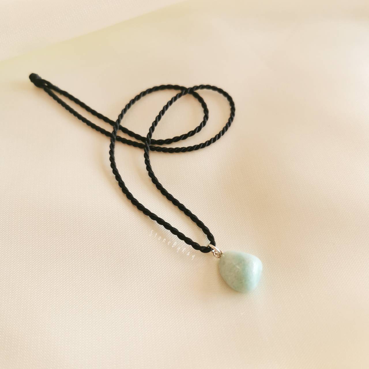 สร้อยคอเชือกจี้หินอมาโซไนท์ Amazonite