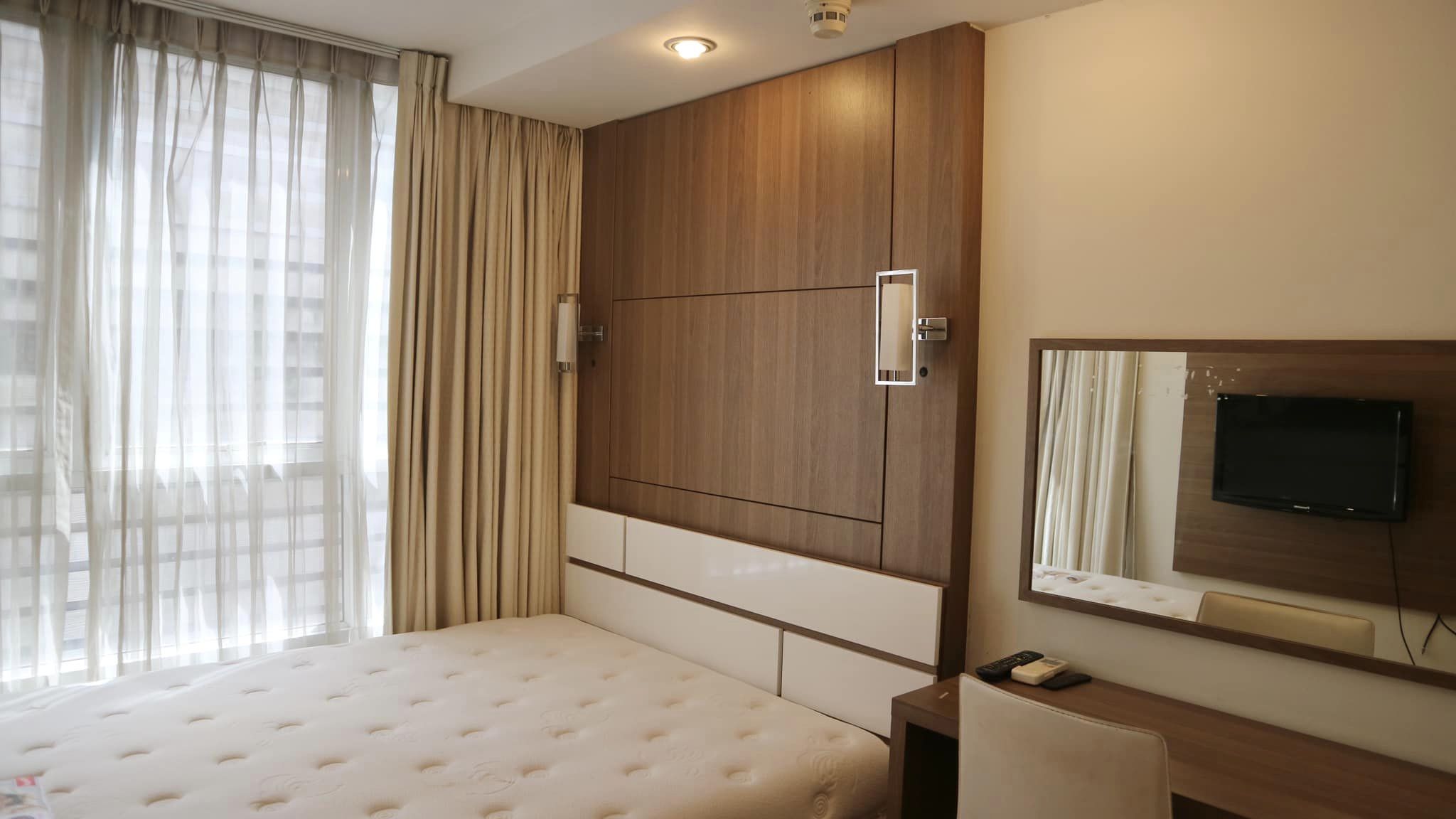 สนใจชมห้องติดต่อได้เลย Line ID: Smile-easy ปล่อยเช่าคอนโด Zenith Place @ Sukhumvit 71/1 (ซีณิธ เพลส แอท สุขุมวิท 71/1) - 1ห้องนอน 1ห้องน้ำ 1ห้องนั่งเล่น - ใกล้ BTS พระโขนง - ขนาดห้อง 40 ตรม. ชั้น 3