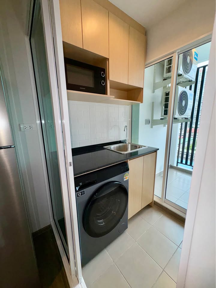 ให้เช่าคอนโด Regent Home Bangna (รีเจ้นท์โฮม บางนา) โซน รถไฟฟ้า BTS บางนา ห้องแบบ 1ห้องนอน / 1ห้องน้ำ / โซนครัวปิด ขนาดห้อง 28 ตรม. ชั้น 14 ตึก D