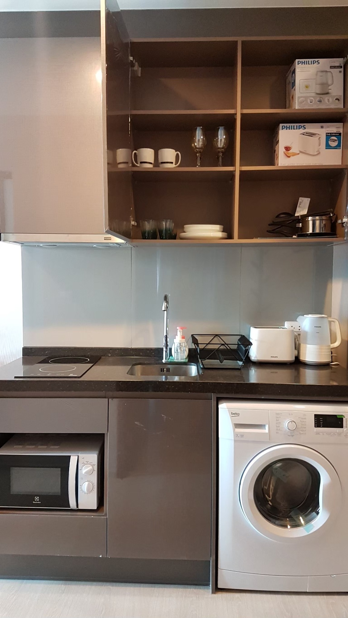 ให้เช่าคอนโด Rhythm Asoke (ริทึ่ม อโศก) High Rise โซนพื้นที่ MRT ห้วยขวาง ห้องแบบ 2ห้องนอน 1ห้องน้ำ ขนาดห้อง 42 ตรม. ชั้น 27