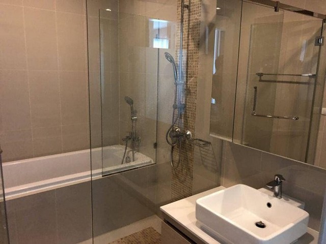 ให้เช่า Q Asoke (คิว อโศก) วิวสระว่ายน้ำ ทิศตะวันออก