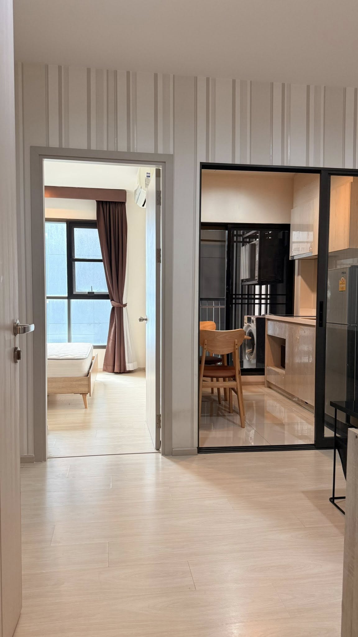 High Rise โซนพื้นที่ MRT พระราม 9 ให้เช่าห้องแบบ 1 Bedplus 1ห้องน้ำ คอนโด Life Asoke Hype (ไลฟ์ อโศก ไฮป์) ขนาดห้อง 35 ตรม.