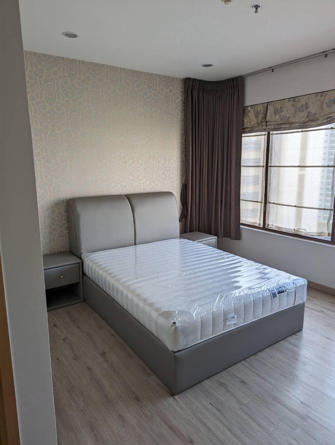 ปล่อยเช่าคอนโด The Emporio Place (ดิ เอ็มโพริโอ เพลส) - 2ห้องนอน 3ห้องน้ำ 1ห้องนั่งเล่น - ใกล้ BTSพร้อมพงษ์/ดิเอ็มโพเรียม - ขนาดห้อง 105 ตรม. ชั้น 16