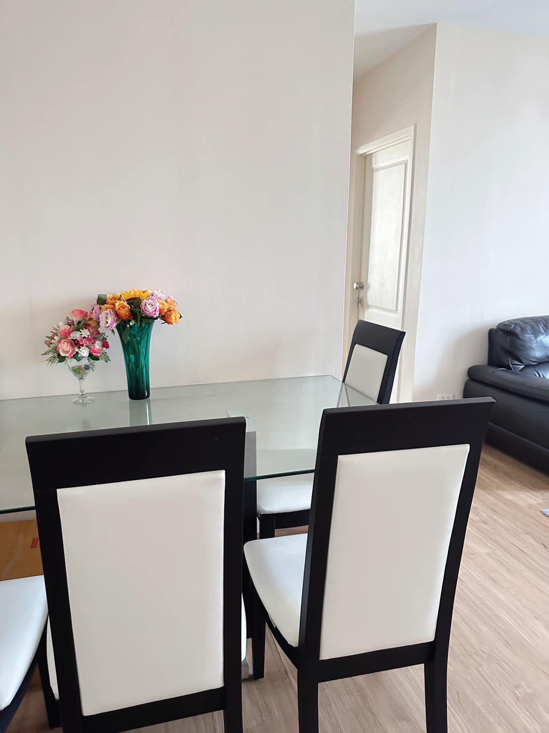 สนใจชมห้องติดต่อได้เลย Line ID: Smile-easy ขายคอนโด The Tree Bang Po Station (เดอะ ทรี บางโพ สเตชั่น) - ไม่เคยปล่อยเช่า 2ห้องนอน 2ห้องน้ำ 1ห้องนั่งเล่น - ใกล้ MRT บางโพ - ขนาดห้อง 59 ตรม. ชั้น 9