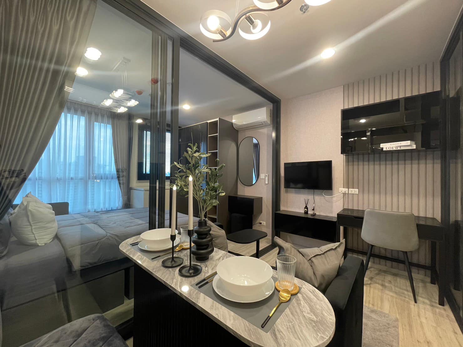 ให้เช่าคอนโด XT Huaikhwang (เอ็กซ์ที ห้วยขวาง)