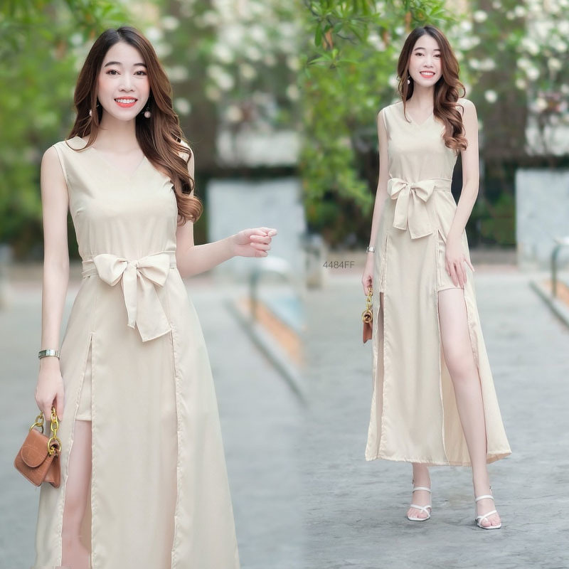 kudapy จั๊มสูทขาสั้นสีแดง ขาว ครีม กรม น้ำตาล ดำ คอวีแขนกุด ดีเทลแต่งผ่ายาวผ่าด้านหน้า ขาสั้นด้านใน มีซิปซ่อนด้านหลัง มีเชือกแยกสำหรับผูกเอว 1 เส้น