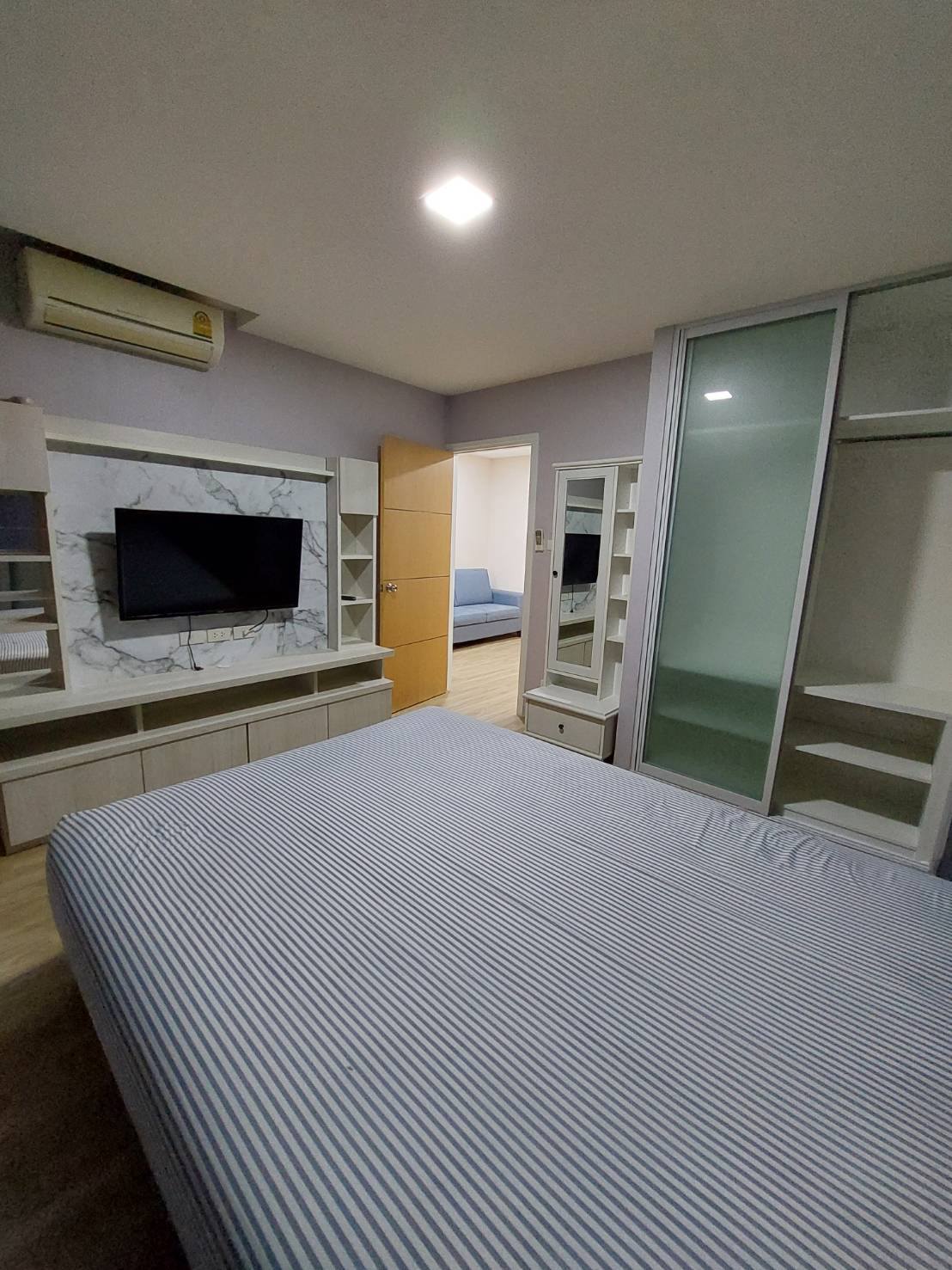 ปล่อยเช่าคอนโด The Maple Ratchada-Ladprao (เดอะ เมเปิ้ล รัชดา-ลาดพร้าว) - 1ห้องนอน 1ห้องน้ำ 1ห้องนั่งเล่น 1ห้องครัว - ใกล้ MRT รัชดา - ขนาดห้อง 30.57 ตรม. ชั้น 5