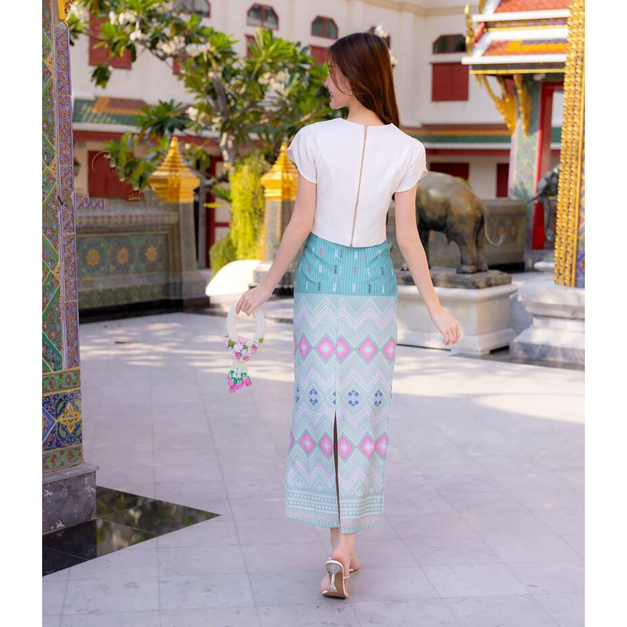 kudapy เซ็ตเสื้อแขนกลีบบัว+กระโปรงลายไทยสีครีม