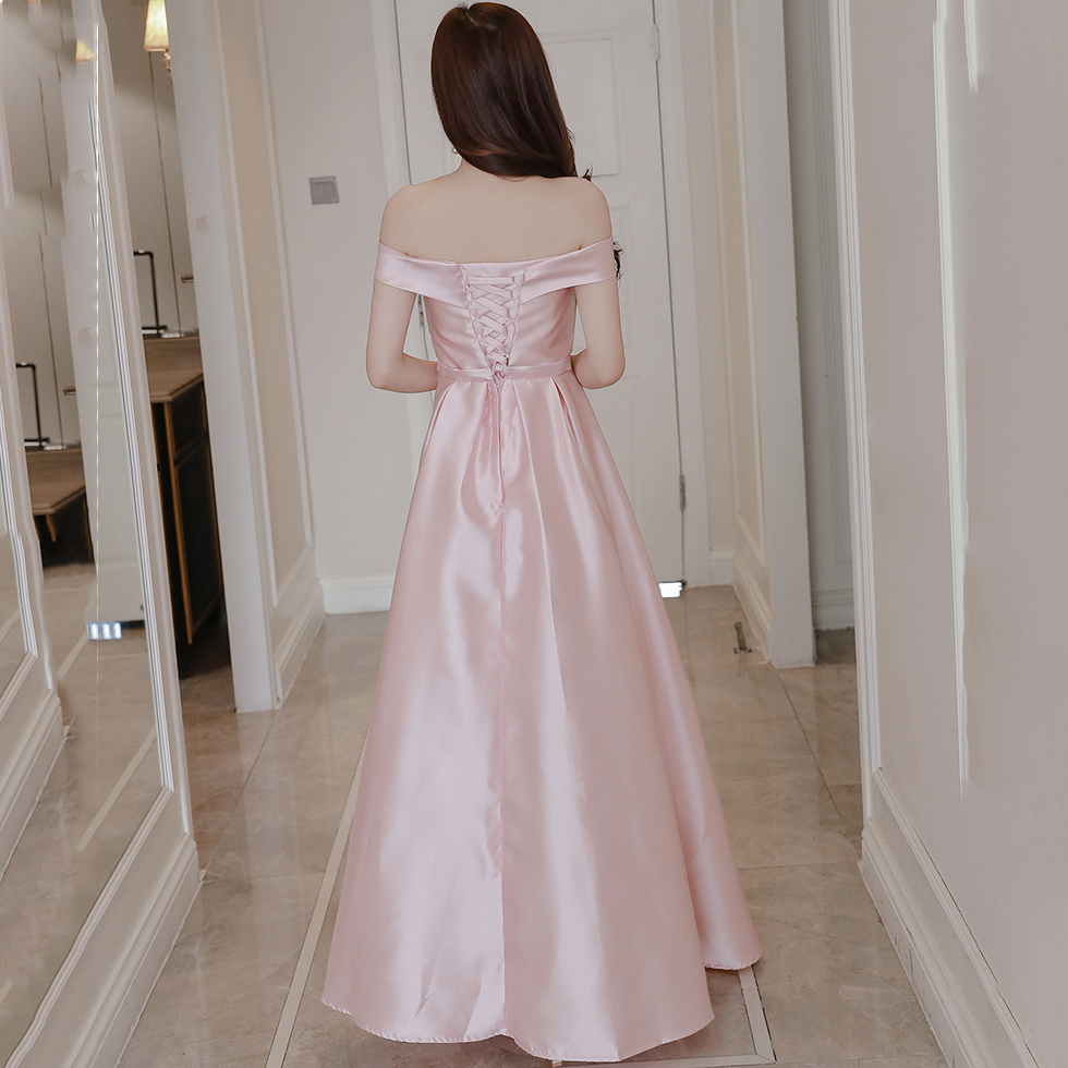 kudapy ชุดราตรียาวผ้าซาติน สีชมพูอ่อน/สีเทา เดรสเปิดไหล่ สีสวยตามแบบ