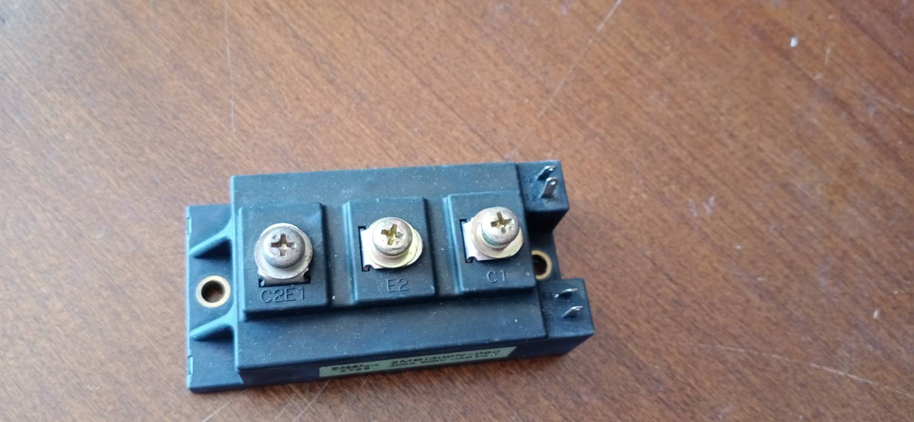 FUJI 2MBI300N-060 POWER MODULE 300A 600V