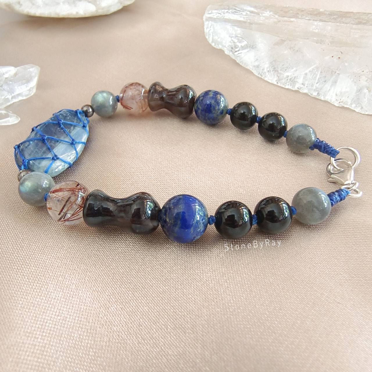 สร้อยข้อมือเชือกถักหินไคยาไนท์ Kyanite