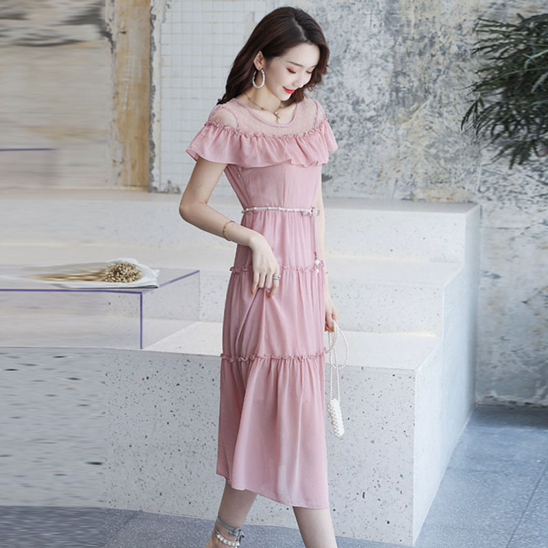 ชุดเดรสยาวคลุมเข่าสีชมพูกลีบบัว ผ้าชีฟองเนื้อดีแต่งระบายแขน ผ้าทิ้งตัวสวย ตัวเนื้อผ้ามีลายย่นในตัว XL 2Xl