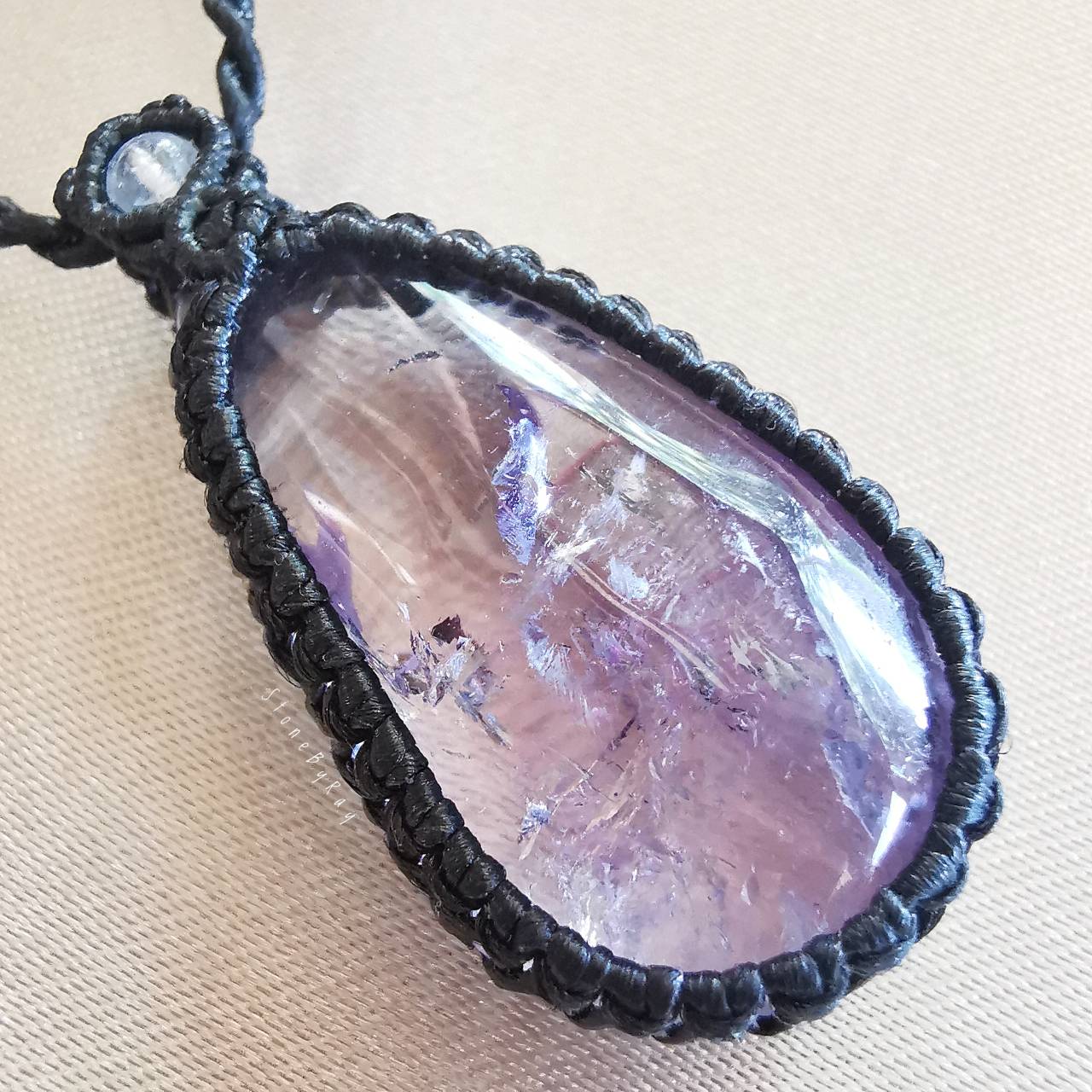 สร้อยคอเชือกถักจี้หินอเมทิสต์ Amethyst