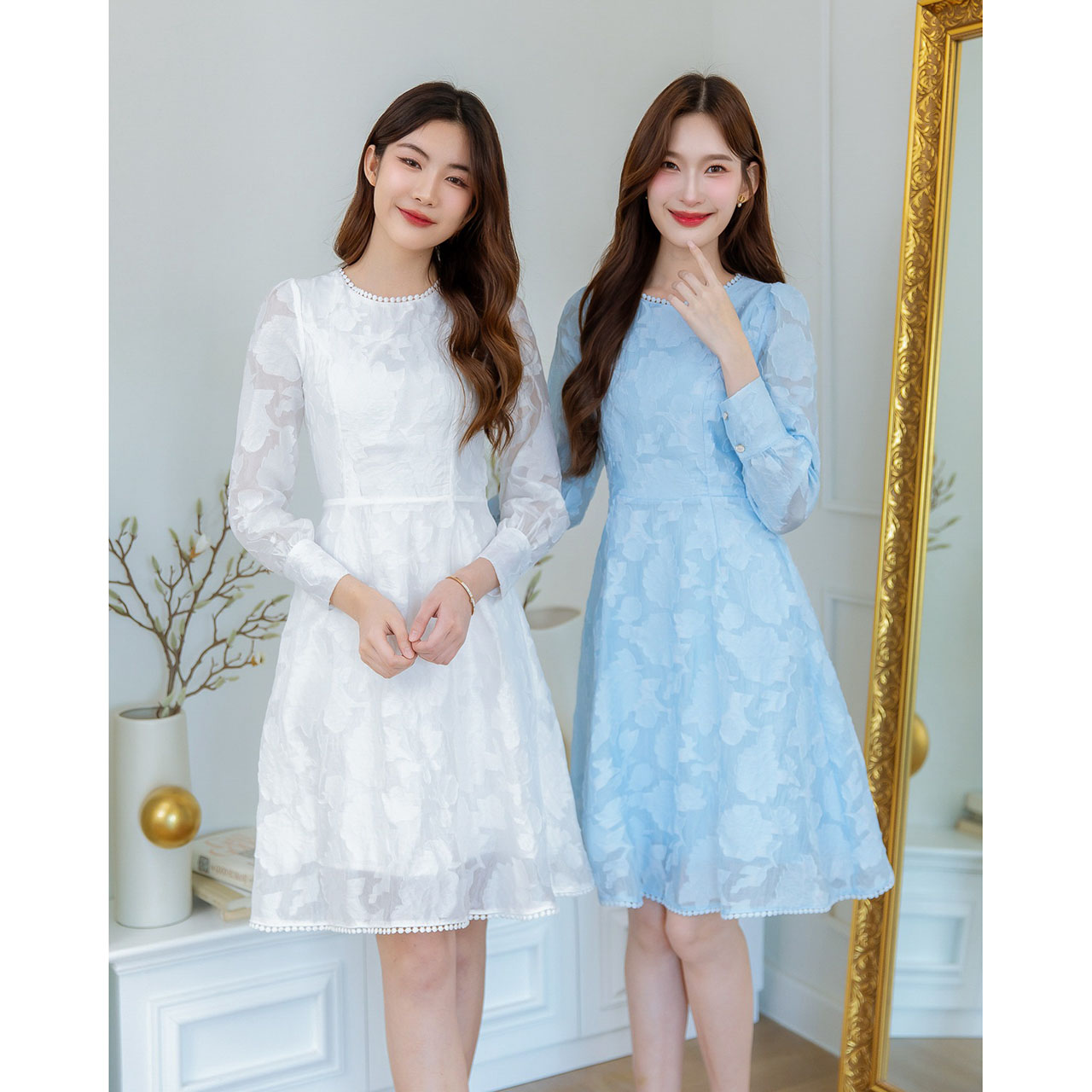 kudapy เดรสผ้าญี่ปุ่นแขนยาว เทคเจอร์ลายดอกมีมิติสวย น่ารักละมุน มีดีเทลแต่งลูกไม้ช่วงคอ