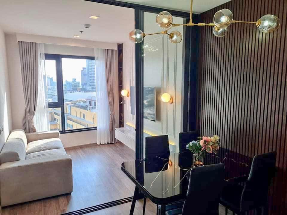 ให้เช่าคอนโด Life Ladprao Valley (ไลฟ์ ลาดพร้าว แวลลีย์) โซนพื้นที่ BTS ห้าแยกลาดพร้าว ห้องแบบ 1ห้องนอน / 1ห้องน้ำ / โซนครัวปิด · ขนาดห้อง 35 ตรม. ชั้น 21