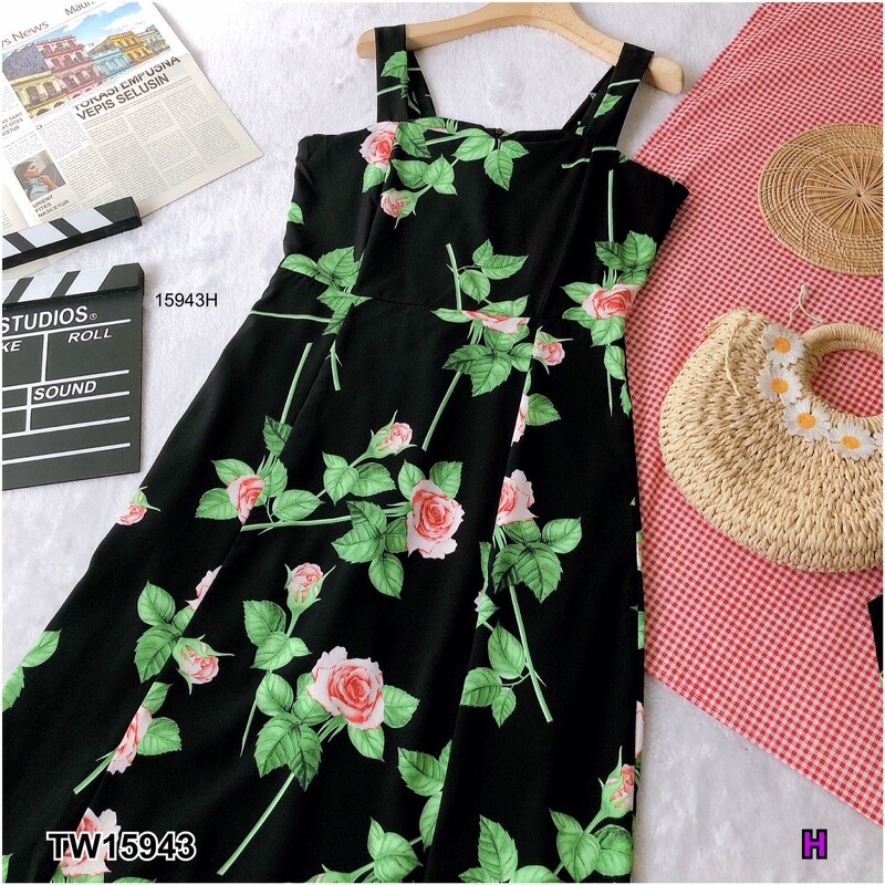 kudapy แม็กซี่เดรสยาว สายเดี่ยวแขนกุดผ้าไหมอิตาลี่ พิมลายดอกกุหลาบ มีซิปหลัง + สายผูก