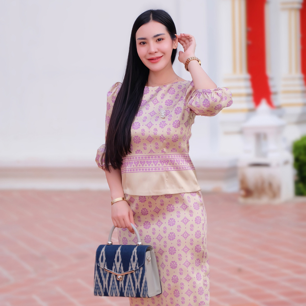 kudapy ชุดเซ็ทสีชมพู ผ้าปาเต๊ะ เนื้อผ้า cotton พิมพ์ลาย สีไม่ตก ไม่หด นิ่มใส่สบาย อัดกาวทั้งชุด ใส่ได้หลายโอกาสเลย