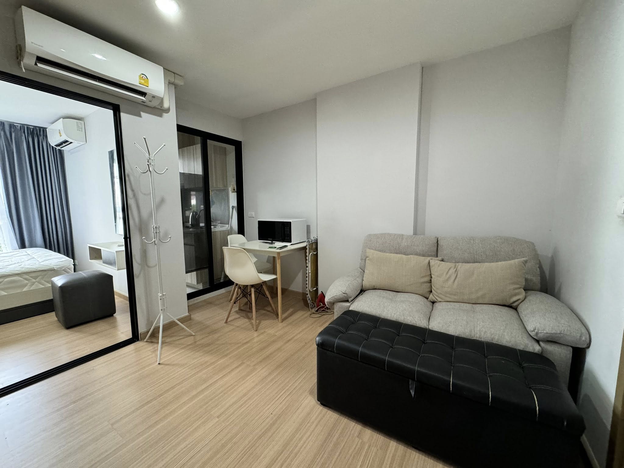 ให้เช่า Asher Sutthisan (แอชเชอร์ สุทธิสาร) 1 นอน 1น้ำ ขนาด 27 ตรม. ชั้น 4 ราคา 10,000 รถไฟฟ้าสุทธิสารและโชคชัย4