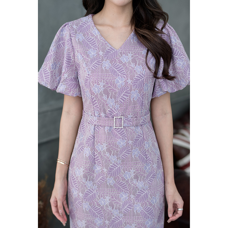 kudapy เดรสสั้นสีเขียว/สีม่วง ลูกไม้แขนสั้นบอลลูนเข็มขัดเพชร ผ้าลูกไม้ลายสวยอัดกาว เป็นแขนบอลลูนพองปลายจั้มด้านใน