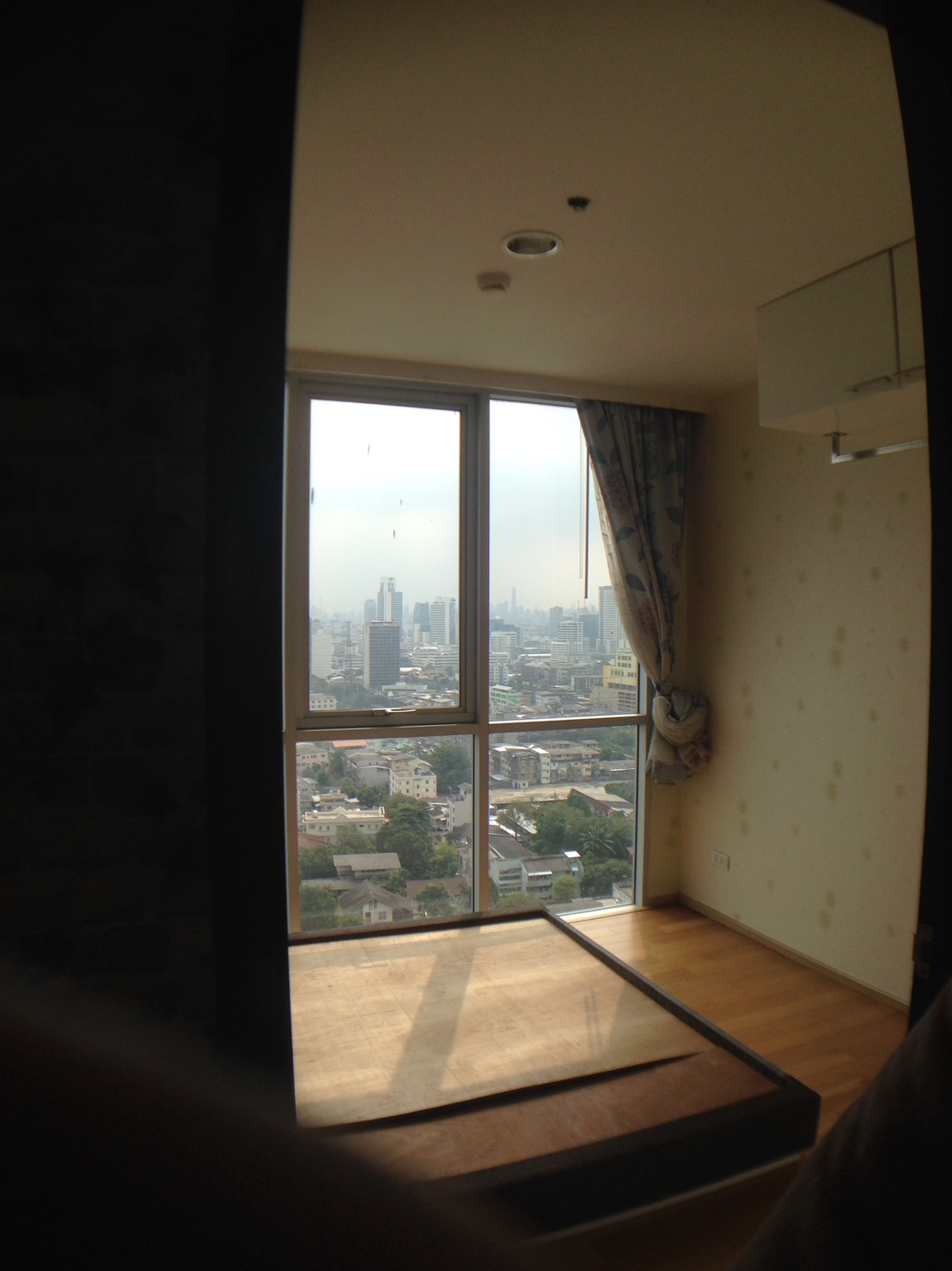 ขายแอ็บสแตร็ก พหลโยธินปาร์ค ชั้น23 พร้อมเฟอร์