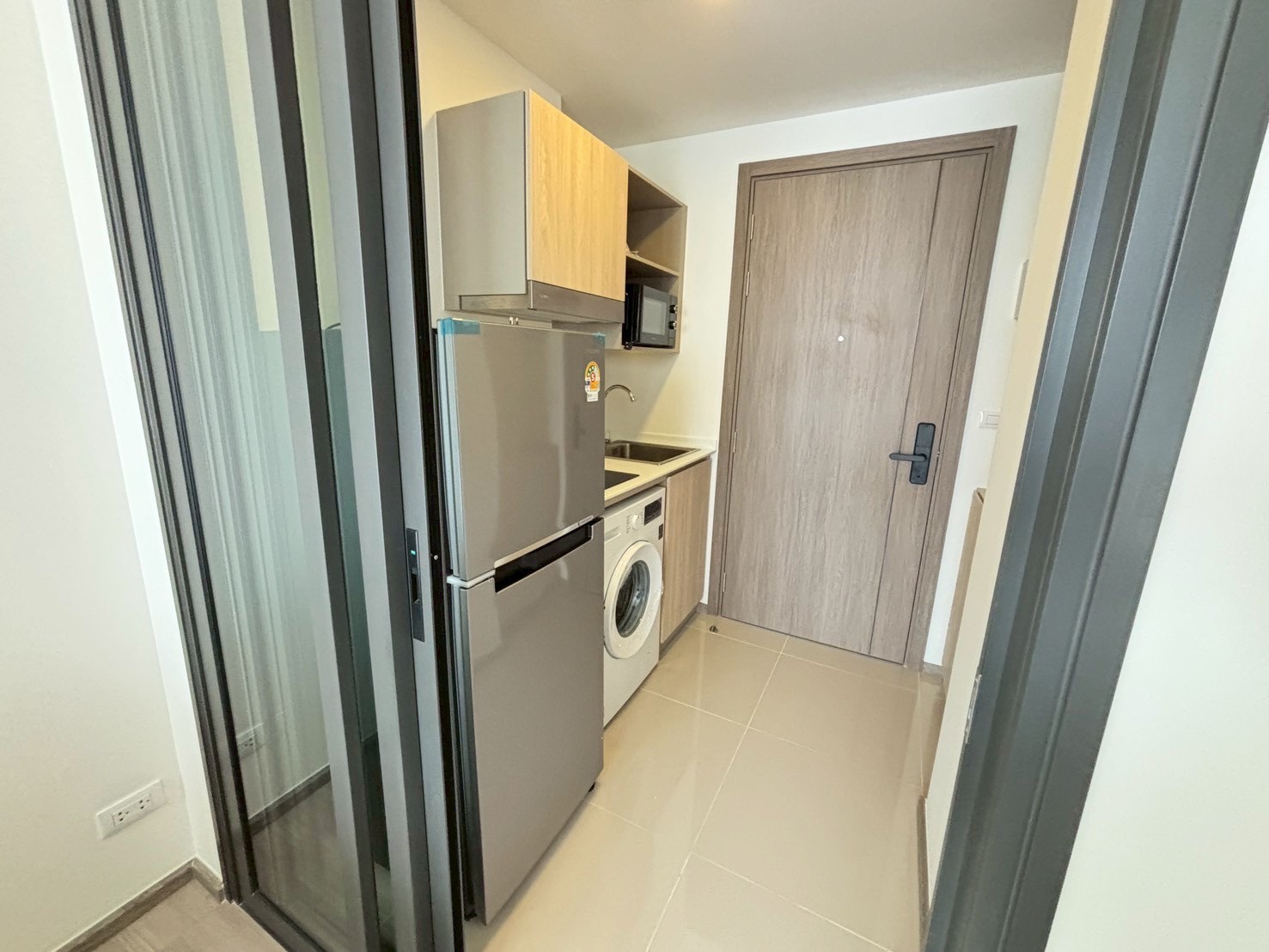 ให้เช่าคอนโด The muve Pradipat (เดอะ มูฟ ประดิพัทธ์) โซน รถไฟฟ้า BTS สะพานควาย ห้องแบบ Studio / 1ห้องน้ำ / โซนครัวปิด ขนาดห้อง 25 ตรม. ชั้น 6