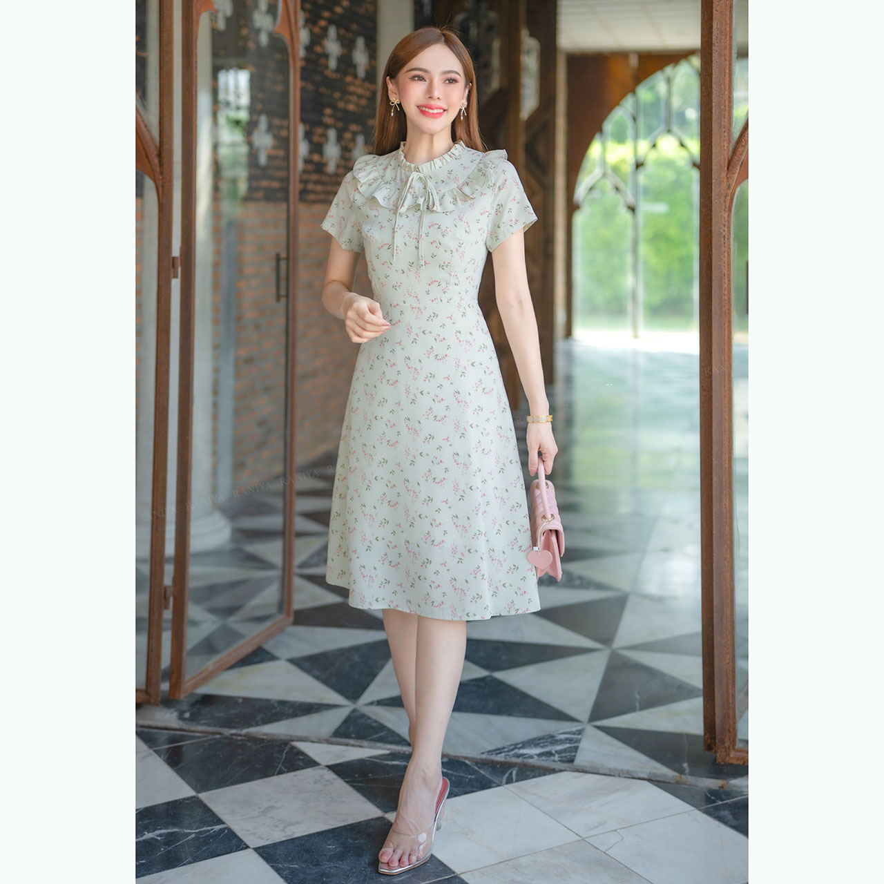 kudapy เดรสสั้นสีชมพูอ่อน/สีเขียวอ่อน/สีครีม เนื้อผ้าชิฟฟ่อนนุ่ม ใส่สบายงานซิปซ่อนหลัง มีซับในให้ในตัว ชุดทรงเอเบาใส่สบายไม่ร้อน