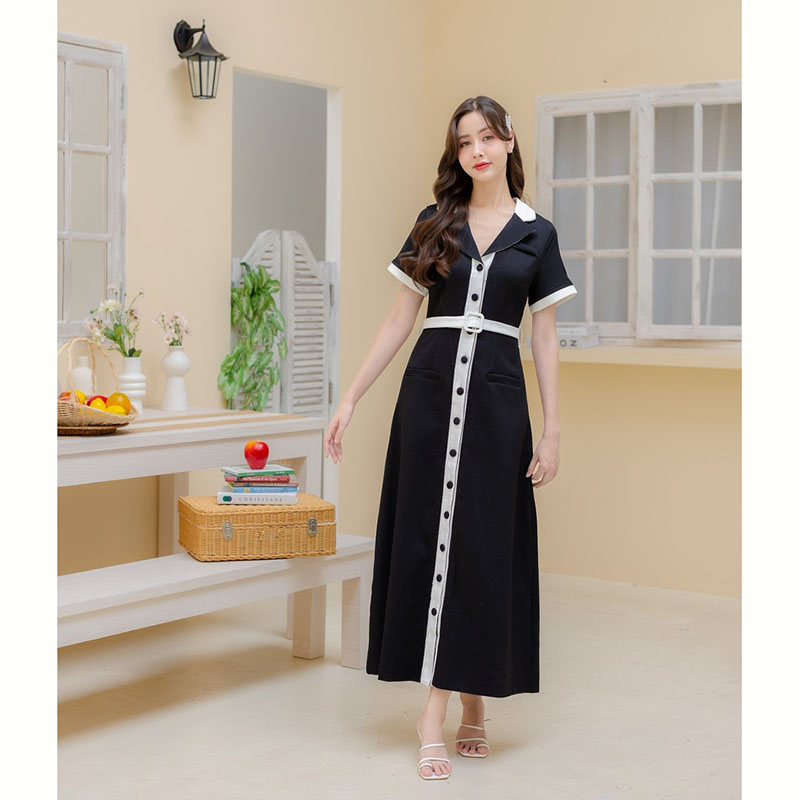 kudapy เดรสยาวสีชมพู/สีครีม/สีดำ เนื้อผ้าอย่างดี มาในทรงคลาสสิคที่ใส่ได้ตลอด สไตล์ติดกระดุมหน้า สีโทนสุภาพแต่งคอปกสุดชิค