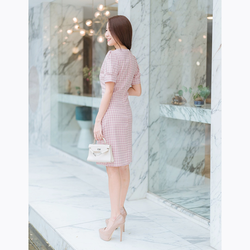 kudapy เดรสสั้นทูโทนลายสก็อตสีชมพู/กรม/เขียว กระดุมหน้าลายตาราง สวยดูดี