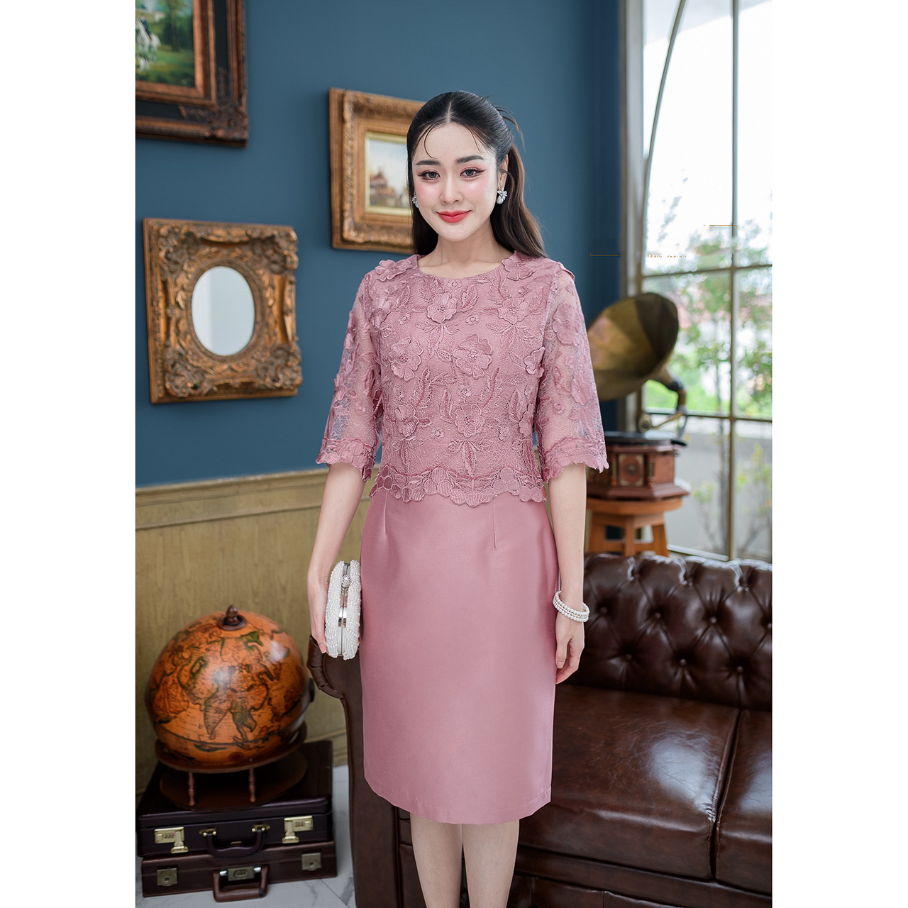 kudapy เดรสสั้นสีม่วง/สีกะปิ ผ้าไหมดีไซน์แขนศอก ลูกไม้ด้านบนเย็บคลุมเป็นเสื้อแต่เป็นเดรสชิ้นเดียว