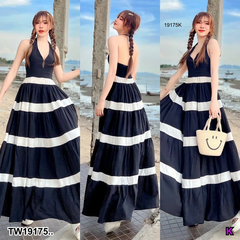 kudapy เดรสยาวคล้องคอ แต่งทูโทน สวย หรู ดีเทลตัวเสื้อด้านบนเป็นคล้องคอ ด้านหลังเป็นสม็อค ตัวกระโปรงแต่งทูโทนสลับเป็นชั้น