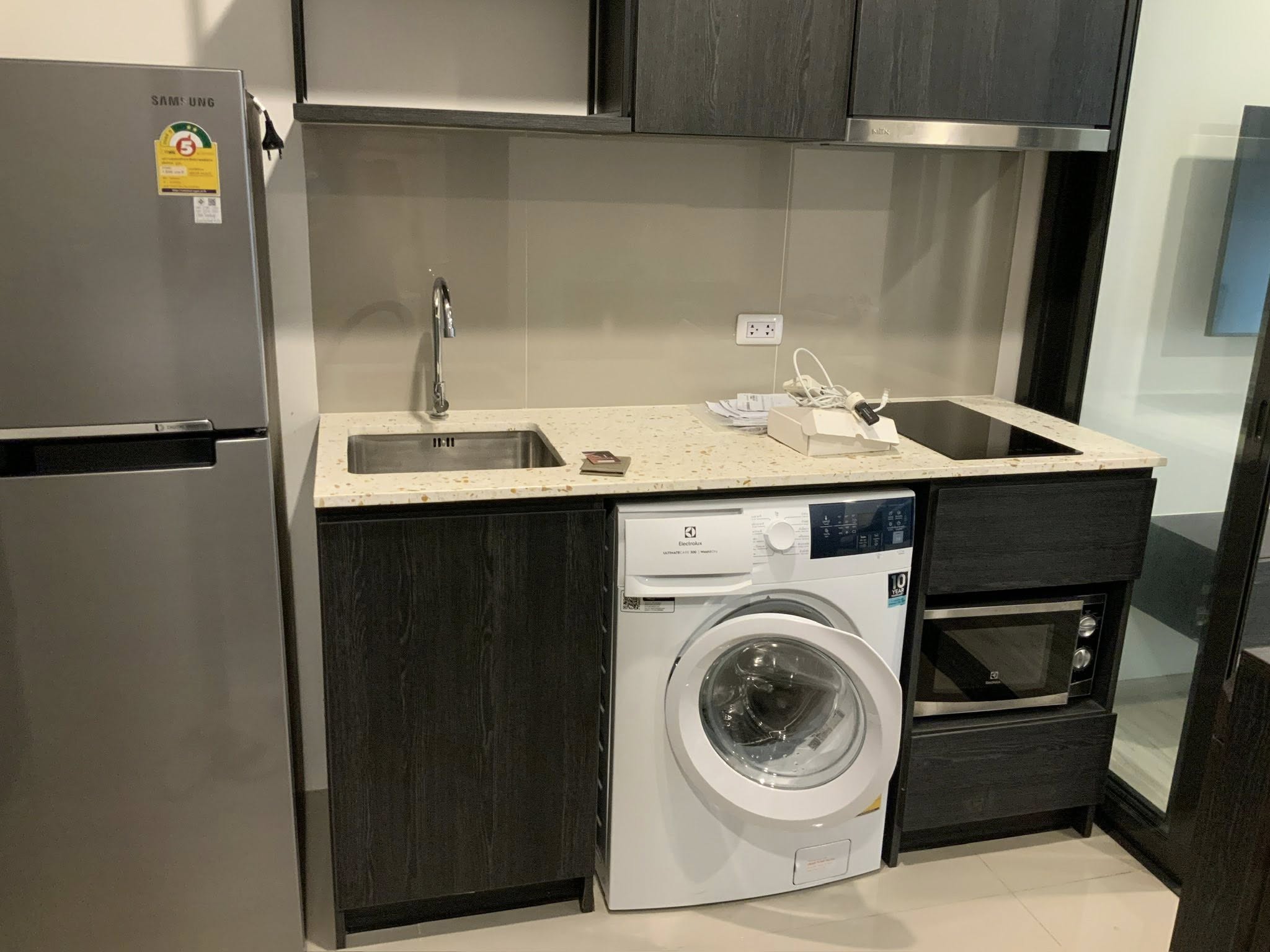 ให้เช่าคอนโด XT Huaikhwang (เอกซ์ที ห้วยขวาง) High Rise โซนพื้นที่ MRT ห้วยขวาง ห้องแบบ 1ห้องนอน 1ห้องน้ำ ขนาดห้อง 30 ตรม. ชั้น 7 ตึก B