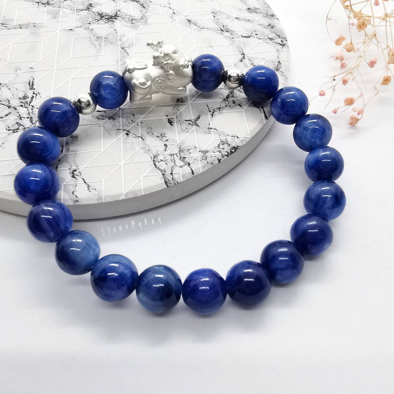สร้อยข้อมือหินไคยาไนท์ร้อยกับเบบี้ปี่เซี้ยะเงินแท้ Kyanite