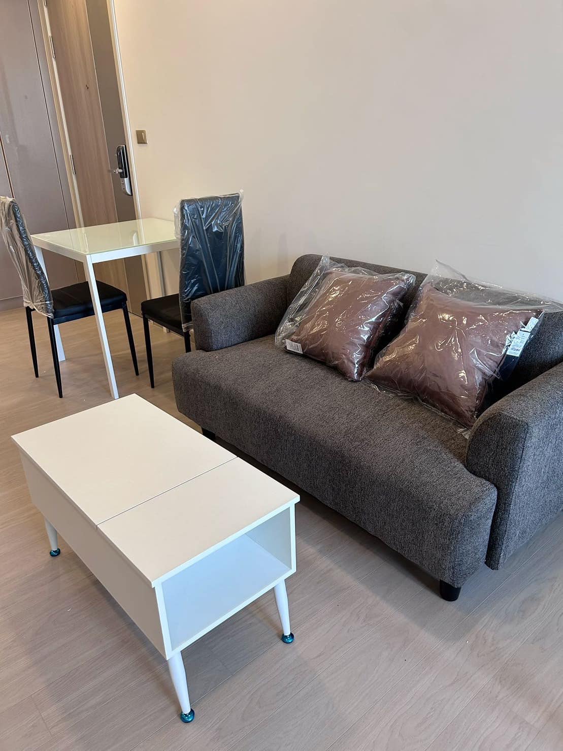 ปล่อยเช่าคอนโด One9Five Asoke - Rama 9 (วันไนน์ไฟว์ อโศก - พระราม 9) - ห้องใหม่ทุกอย่างมือแรกพร้อมเข้าอยู่ - การเดินทาง: MRT พระราม 9