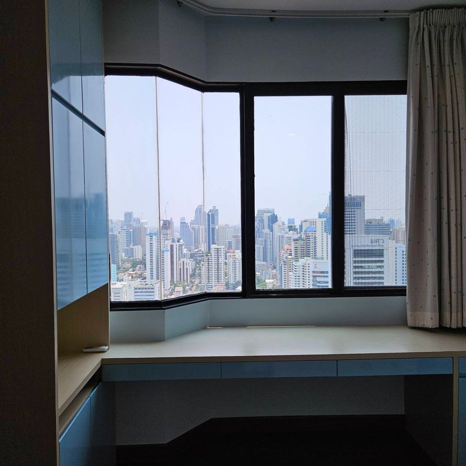 ปล่อยเช่าคอนโด Supalai Premier @ Asoke (ศุภาลัย พรีเมียร์ แอท อโศก) - 2ห้องนอน ชั้น Penthouse ของตึกวิวสวย เฟอร์เครื่องใช้ไฟฟ้าครบครั้น - การเดินทาง: ใกล้ MRT เพชรบุรี 0.2 กม. AIRPORT LINK มักกะสัน 0.5 กม.