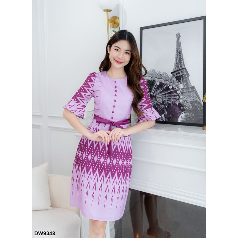 kudapy เดรสสั้นสีฟ้า/สีม่วง/สีเหลือง ลายไทยแขนกระดิ่งผูกเอว