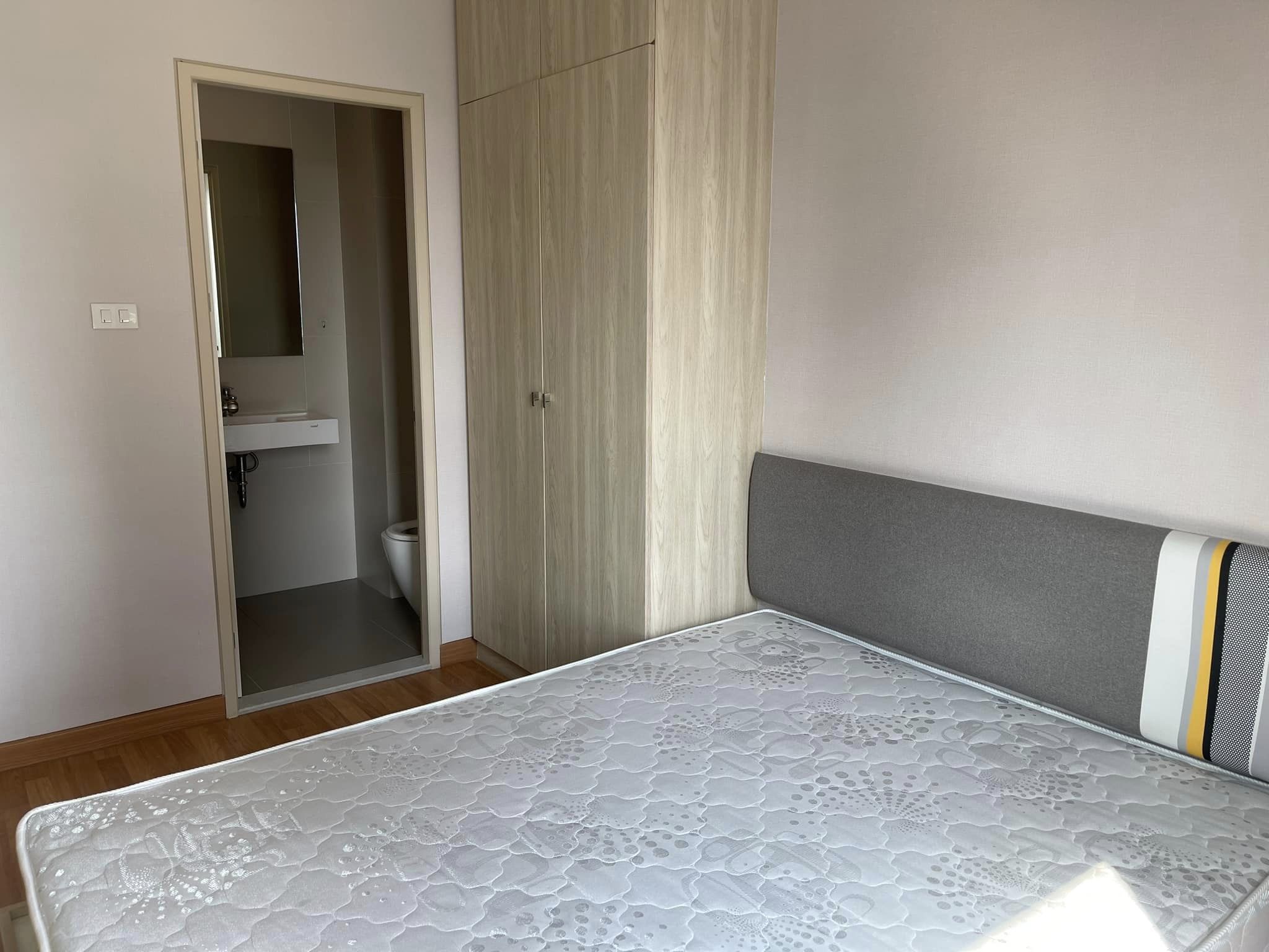 สนใจชมห้องติดต่อได้เลย Line ID: Smile-easy ปล่อยเช่าคอนโด Lumpini Park Vibhavadi-Chatuchak (ลุมพินี พาร์ค วิภาวดี-จตุจักร) - Studio 1ห้องน้ำ - ใกล้ MRT จตุจักร BTS หมอซิต - ขนาดห้อง 24.5 ตรม. ชั้น 9