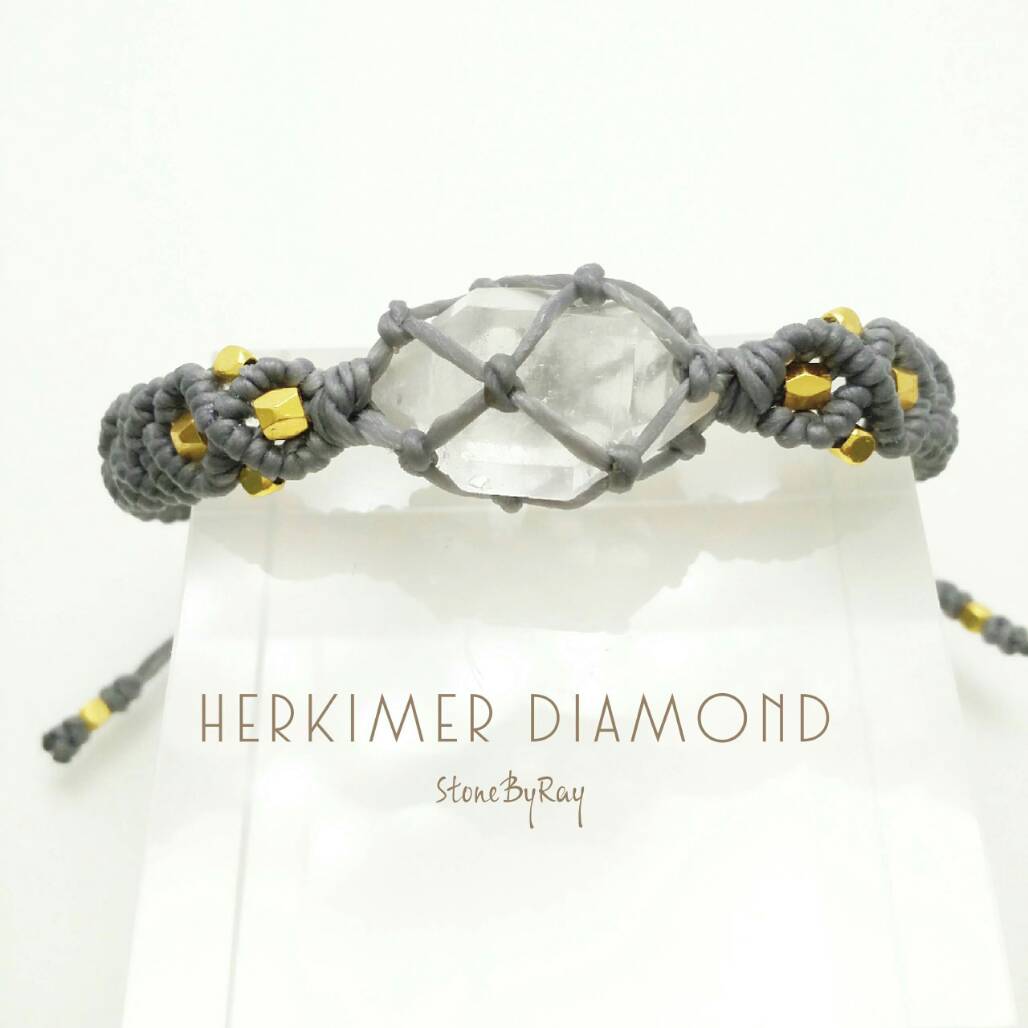 สร้อยข้อมือเชือกถักเฮอร์คิเมอร์ไดม่อน