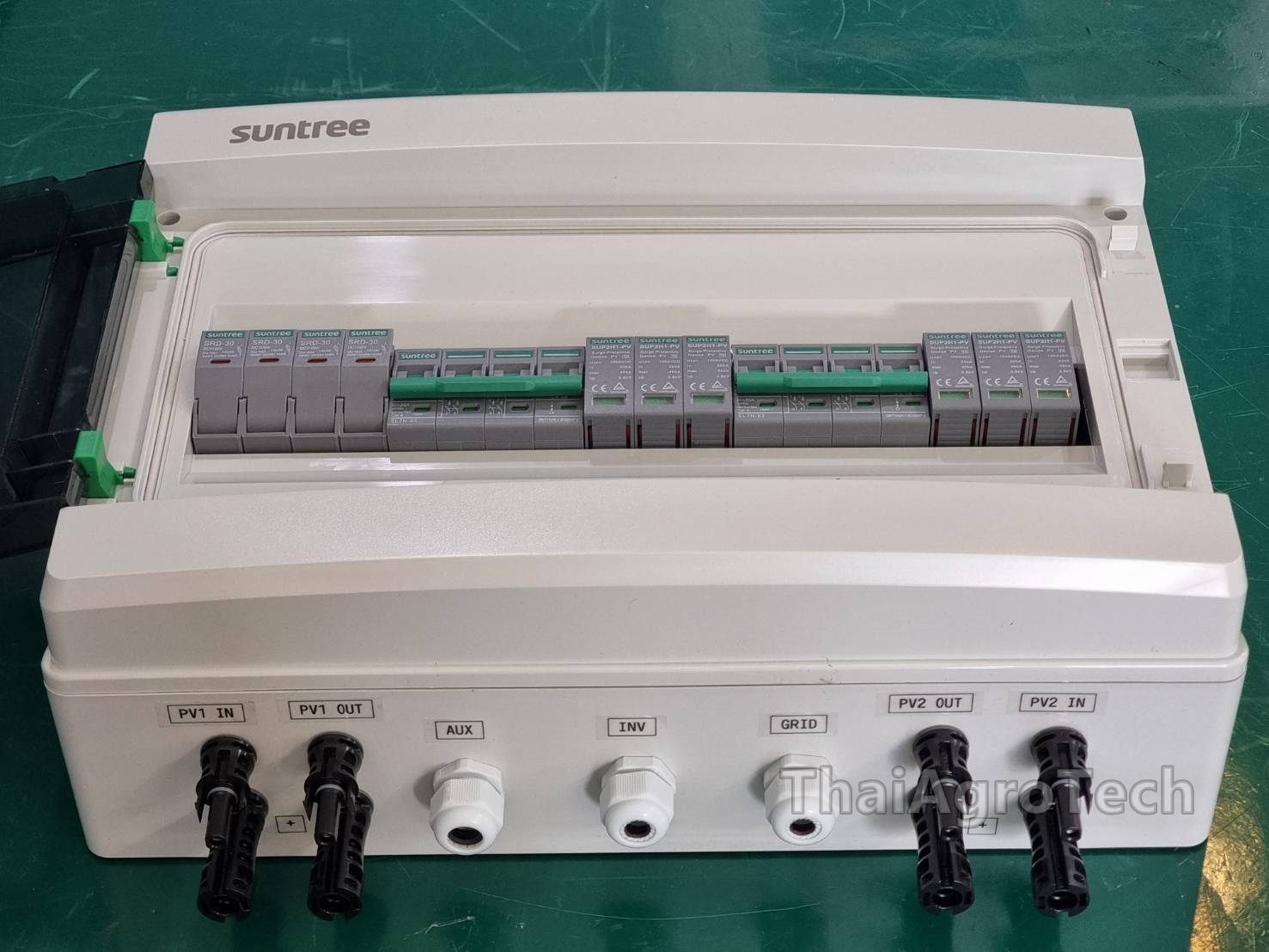 ตู้คอมบายเนอร์ดีซีแบบ 2สตริง 1000โวลท์ DC Combiner Box 2String 1000Vdc for Solar cell system 10-20Kw สำหรับระบบโซล่าเซลล์โดยเฉพาะ รองรับระบบโซล่าเซลล์แบบออนกริดและออฟกริด