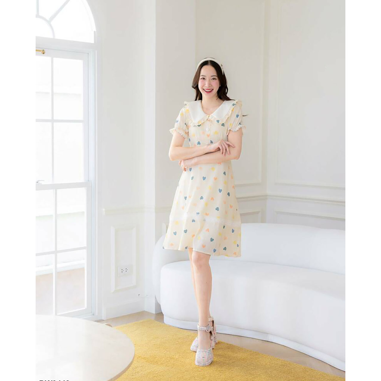 kudapy เดรสสั้นสีครีม สีชมพู สีม่วง คอปกแต่งเอวลูกไม้ลายหัวใจ