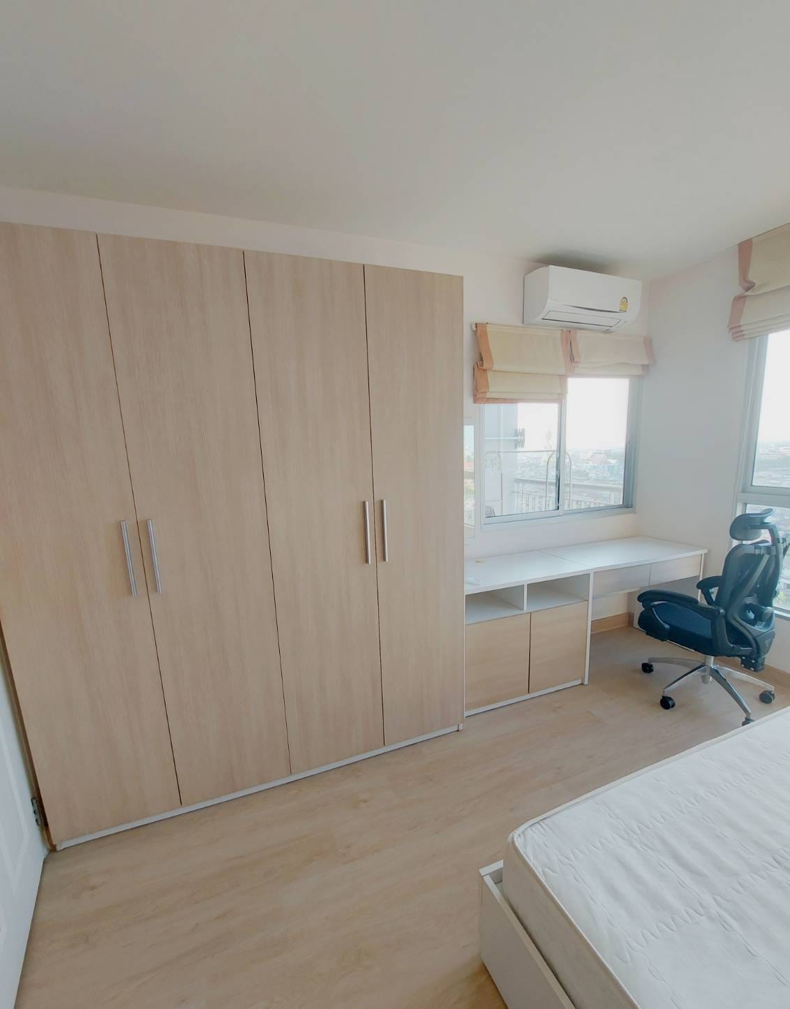 ปล่อยเช่าคอนโด Life @ BTS Tha - Phra (ไลฟ์ แอท บีทีเอส ท่าพระ) - 1ห้องนอน ตกแต่งเฟอร์ครบมีเครื่องซักผ้า - การเดินทาง: ใกล้ BTS ตลาดพลู