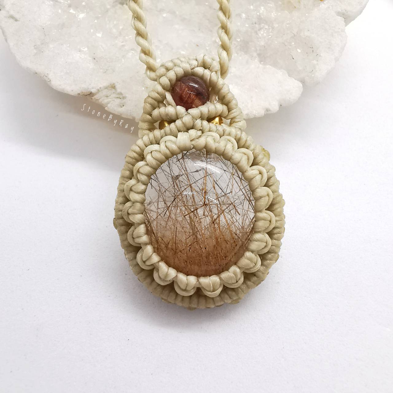 สร้อยคอเชือกถักจี้หินไหมนาค Red Rutilated Quartz