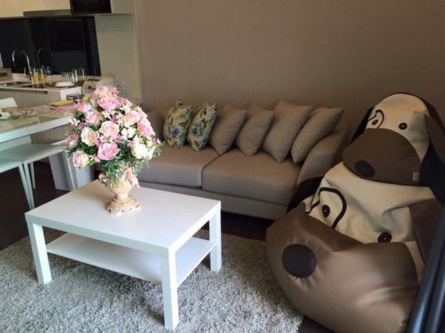 ให้เช่า Q Asoke (คิว อโศก) วิวสระว่ายน้ำ ทิศตะวันออก