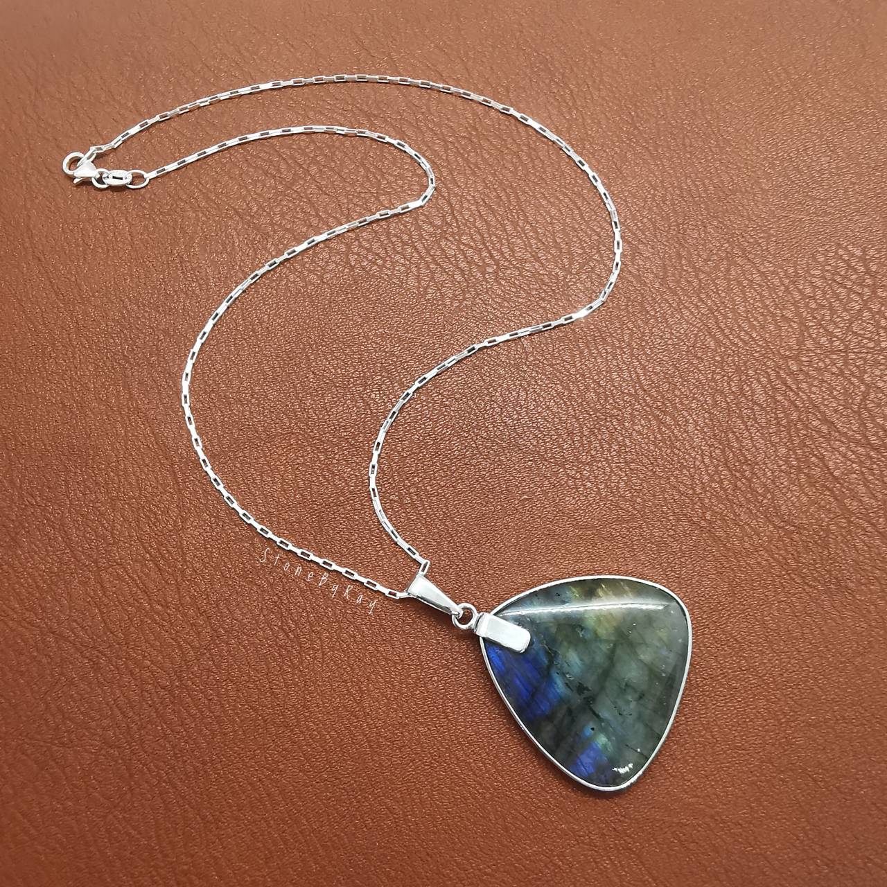 สร้อยคอเงินจี้หินลาบราโดไลท์ Labradorite