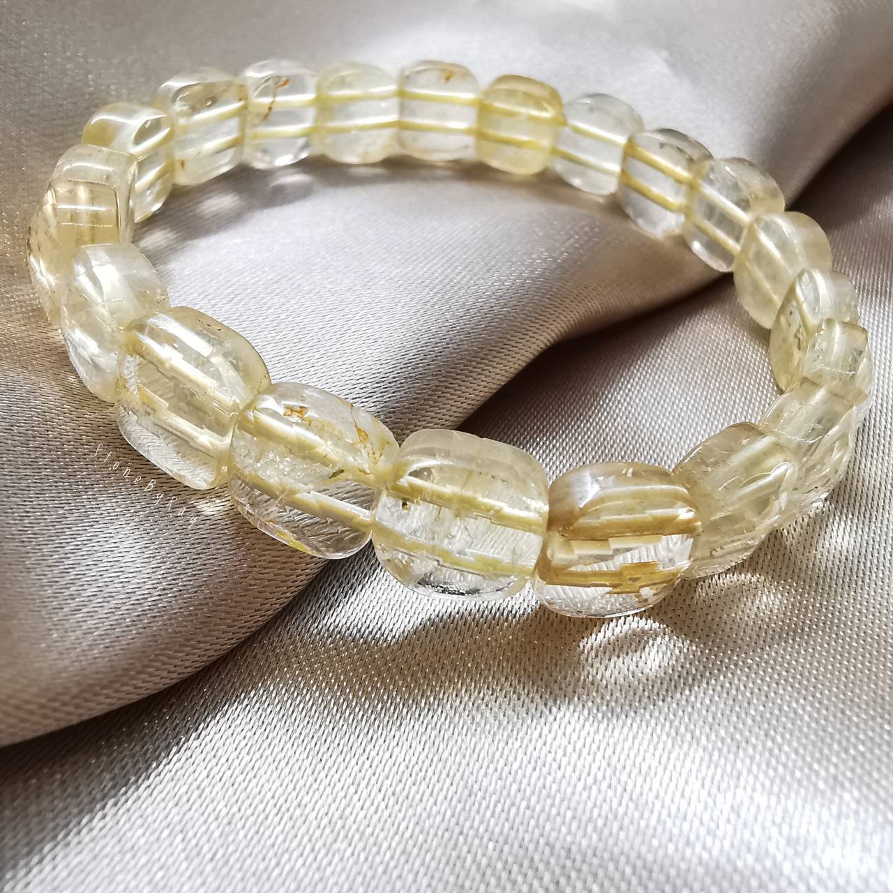 สร้อยข้อมือหินซิทรินเจียรเหลี่ยม Citrine