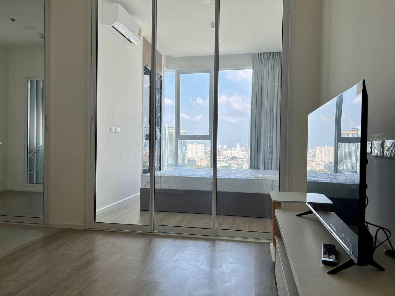 ให้เช่า เดอ ลาพีส จรัญ 81 ห้อง 1 Bed Plus ตกแต่งครบมีเครื่องซักผ้า