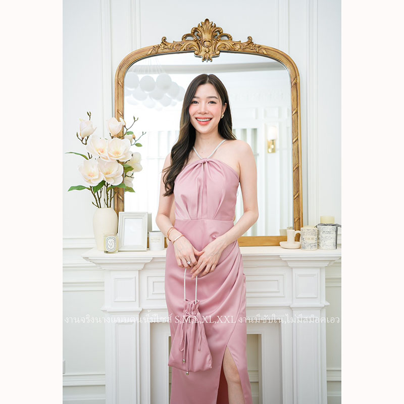 kudapy เดรสยาวสีชมพู/สีนู้ด/สีแดงเลือดหมู คล้องคอสายเพชร ผ้าเครปซาตินซับในทั้งชุด ชุดราตรีพรีเมี่ยม