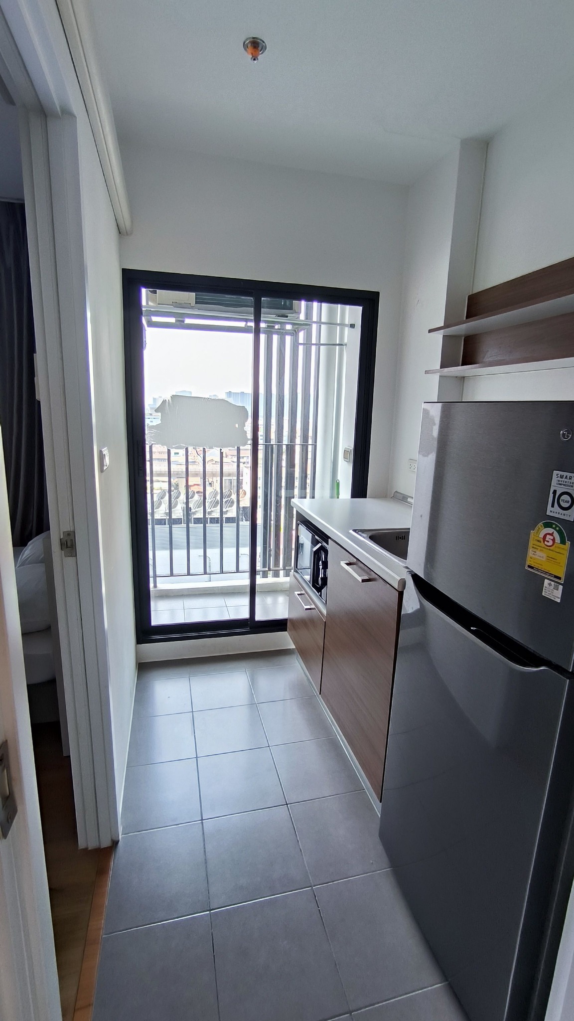 ให้เช่าห้องแบบ Studio 1ห้องน้ำ 1ครัวแยก โซนพื้นที่ MRT เตาปูน บางโพ คอนโด เดอะ ทรี อินเตอร์เชนจ์ (The Tree Interchange) ขนาดห้อง 23 ตรม. ชั้น 11 ตึก A